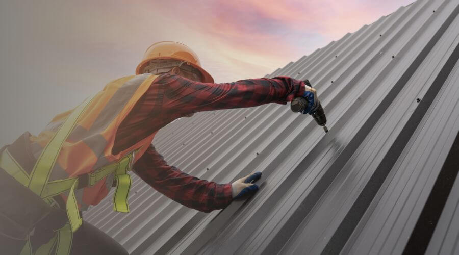 Professional gutter cleaning in Proctor, OK